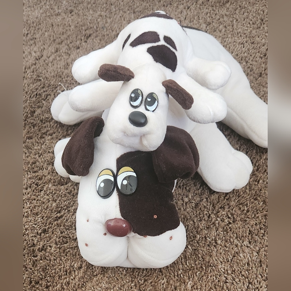 Vintage 1980 pound puppy and baby